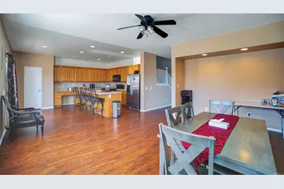 33347 Breighton Wood St, Menifee, CA 92584 - Photo 11