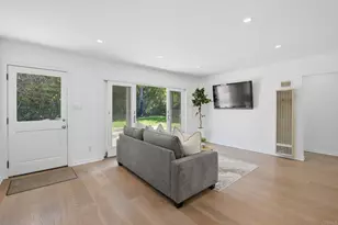 637 N Rios Ave, Solana Beach, CA 92075 - Photo 9