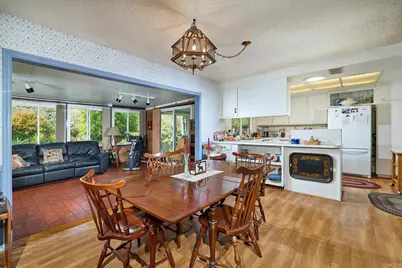 4818 Refugio Avenue, Carlsbad, CA 92008 - Photo 9