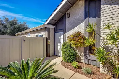 1733 Schooner Way, Carlsbad, CA 92008 - Photo 3