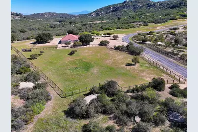 10204 Mount Olympus Valley Rd Road, Fallbrook, CA 92028 - Photo 51
