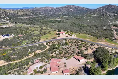 10204 Mount Olympus Valley Rd Road, Fallbrook, CA 92028 - Photo 49