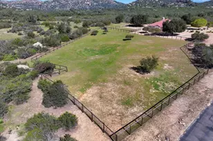 10204 Mount Olympus Valley Rd Rd, Fallbrook, CA 92028 - Photo 3