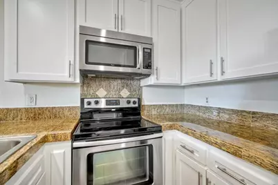 2251 Altisma Way #202, Carlsbad, CA 92009 - Photo 11