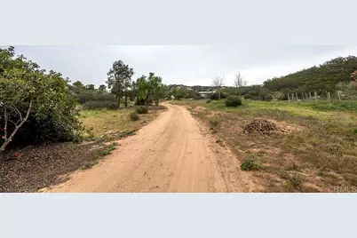 42950 Wildwood Lane, Aguanga, CA 92536 - Photo 17