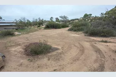 42950 Wildwood Lane, Aguanga, CA 92536 - Photo 35
