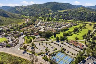 8899 Tobira Dr, Escondido, CA 92026 - Photo 43