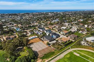 3780 82 Highland Dr, Carlsbad, CA 92008 - Photo 5