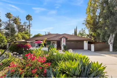1305 Scenic Dr, Escondido, CA 92029 - Photo 1