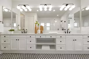 2124 Historic Decatur Rd, San Diego, CA 92106 - Photo 21