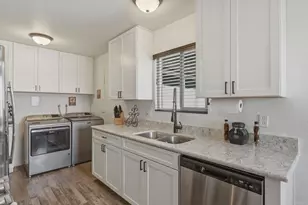 3176 Isabella Dr, Oceanside, CA 92056 - Photo 13