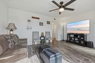 3176 Isabella Dr, Oceanside, CA 92056 - Photo 9