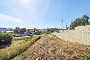 2397 Mira Sol Dr, Vista, CA 92084 - Photo 57