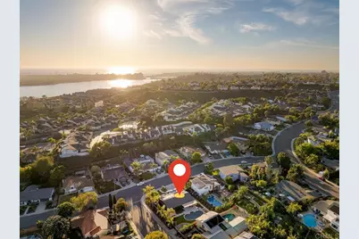 1860 Valencia Avenue, Carlsbad, CA 92008 - Photo 3