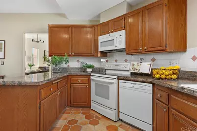 2478 Eagle Crest Ln, Vista, CA 92081 - Photo 23