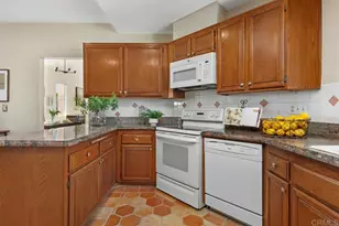 2478 Eagle Crest Ln, Vista, CA 92081 - Photo 23