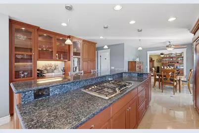 2525 Dundee Way, Vista, CA 92081 - Photo 15