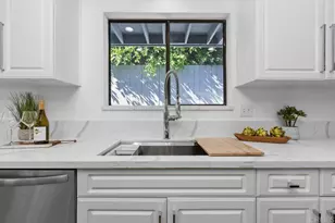 363 Hemlock Ave, Carlsbad, CA 92008 - Photo 17