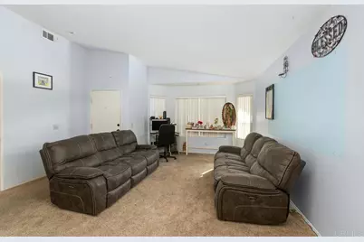 1361 S Palm Avenue, Hemet, CA 92543 - Photo 15