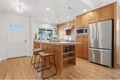 7945 Calle Madrid, Carlsbad, CA 92009 - Photo 11