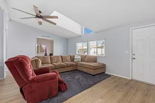 211 N Citrus Ave, Escondido, CA 92027 - Photo 9