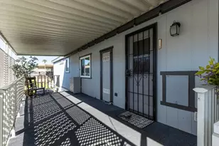 211 N Citrus Ave, Escondido, CA 92027 - Photo 7