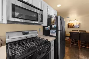 41730 Brownie Ln, Big Bear Lake, CA 92315 - Photo 11