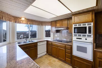 2120 Pintoresco Ct., Carlsbad, CA 92009 - Photo 7