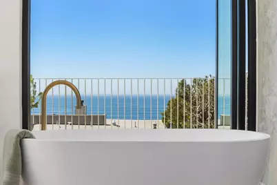 1506 Summit Ave, Cardiff by the Sea, CA 92007 - Photo 13