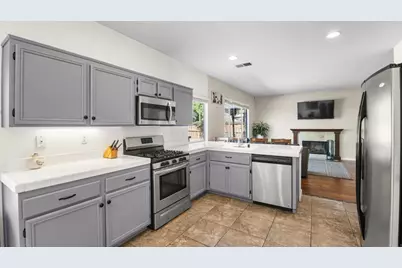 3605 Lake Circle Dr, Fallbrook, CA 92028 - Photo 11