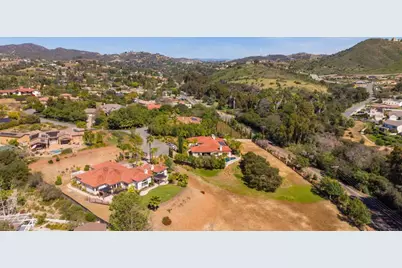 2353 Buena Creek Trail, Vista, CA 92084 - Photo 27