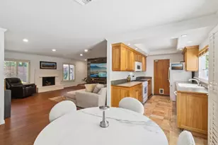 1092 Hidden Vale Dr, Vista, CA 92081 - Photo 9