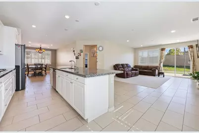 37520 River Oats Lane, Murrieta, CA 92563 - Photo 5