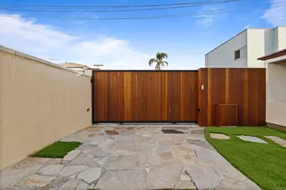 1615 Ocean Front Street, San Diego, CA 92107 - Photo 49