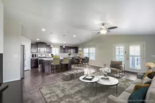 525 W El Norte Parkway, Escondido, CA 92026 - Photo 5