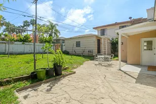 135 4th St, Encinitas, CA 92024 - Photo 29