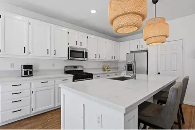 27636 Brentstone Way, Murrieta, CA 92563 - Photo 11