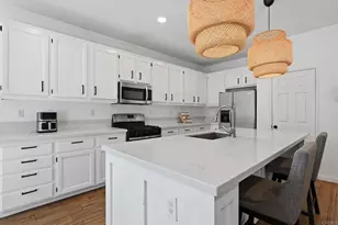 27636 Brentstone Way, Murrieta, CA 92563 - Photo 11