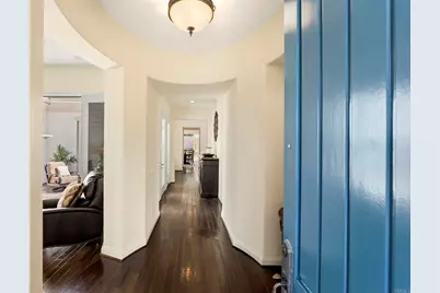 7062 Crystalline Dr, Carlsbad, CA 92011 - Photo 5