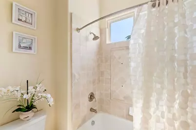 7062 Crystalline Dr, Carlsbad, CA 92011 - Photo 35