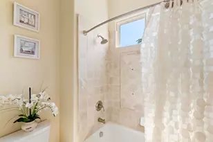 7062 Crystalline Dr, Carlsbad, CA 92011 - Photo 35