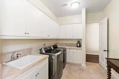 7062 Crystalline Dr, Carlsbad, CA 92011 - Photo 37