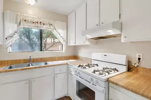 1521 Temple Heights Dr, Oceanside, CA 92056 - Photo 9