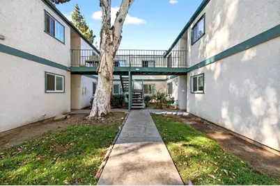 1817 E Grand Ave #11, Escondido, CA 92027 - Photo 19