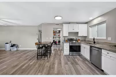 1817 E Grand Ave #11, Escondido, CA 92027 - Photo 5