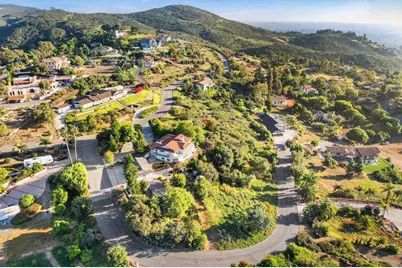 2166 Camino Cantera, Vista, CA 92084 - Photo 3