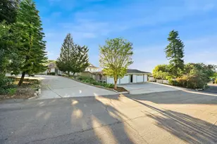 2166 Camino Cantera, Vista, CA 92084 - Photo 3