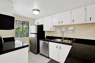 2383 Altisma Way, Carlsbad, CA 92009 - Photo 7