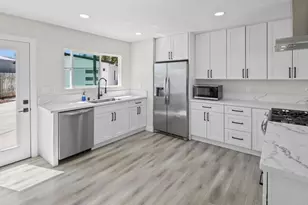 527 Mynah Pl, Vista, CA 92083 - Photo 13