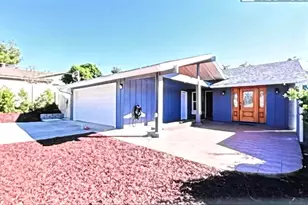 3404 S Cordoba Ave, Spring Valley, CA 91977 - Photo 1